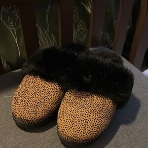 Gianni Bini Spotted Slippers with Plush Black Trim